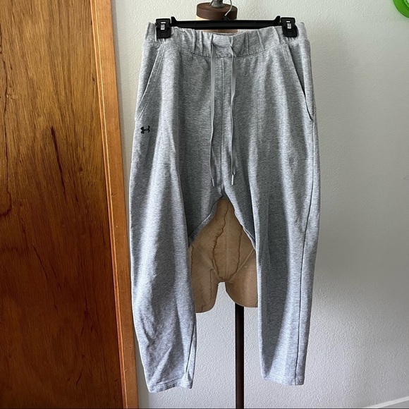 Pants - UNDER ARMOUR sz S Light Gray Sweatpants Elastic Waistband